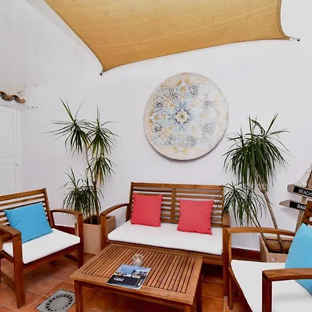 El Patio Apartment